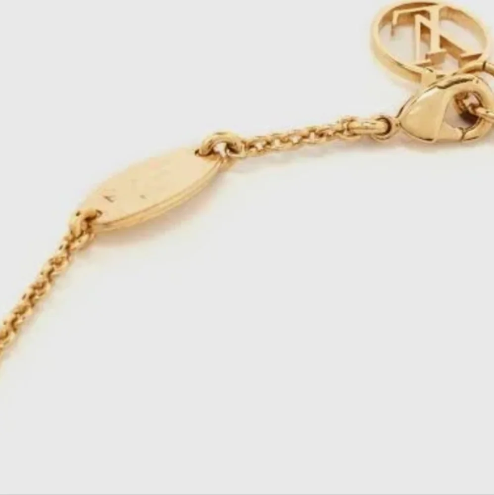 Louis Vuitton Gold V-Shaped Necklace/Gorgeous - Picture 6 of 6